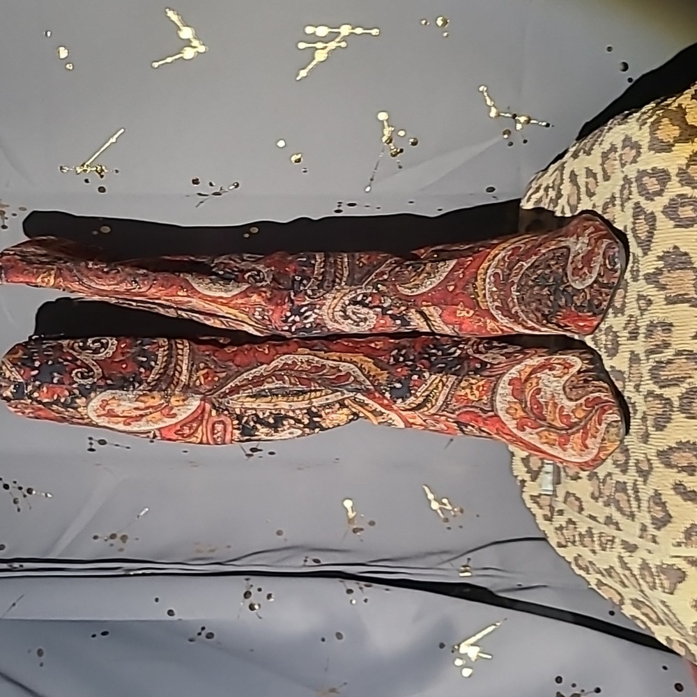 Size 8 red and brown paisley Diba boots with gold detail high shaft low heel